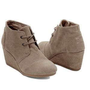 TOMS Women's Suede Desert Wedges